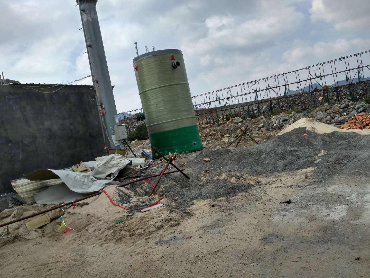 Ȫ��һ�w��������վ���a(ch��n)�S��